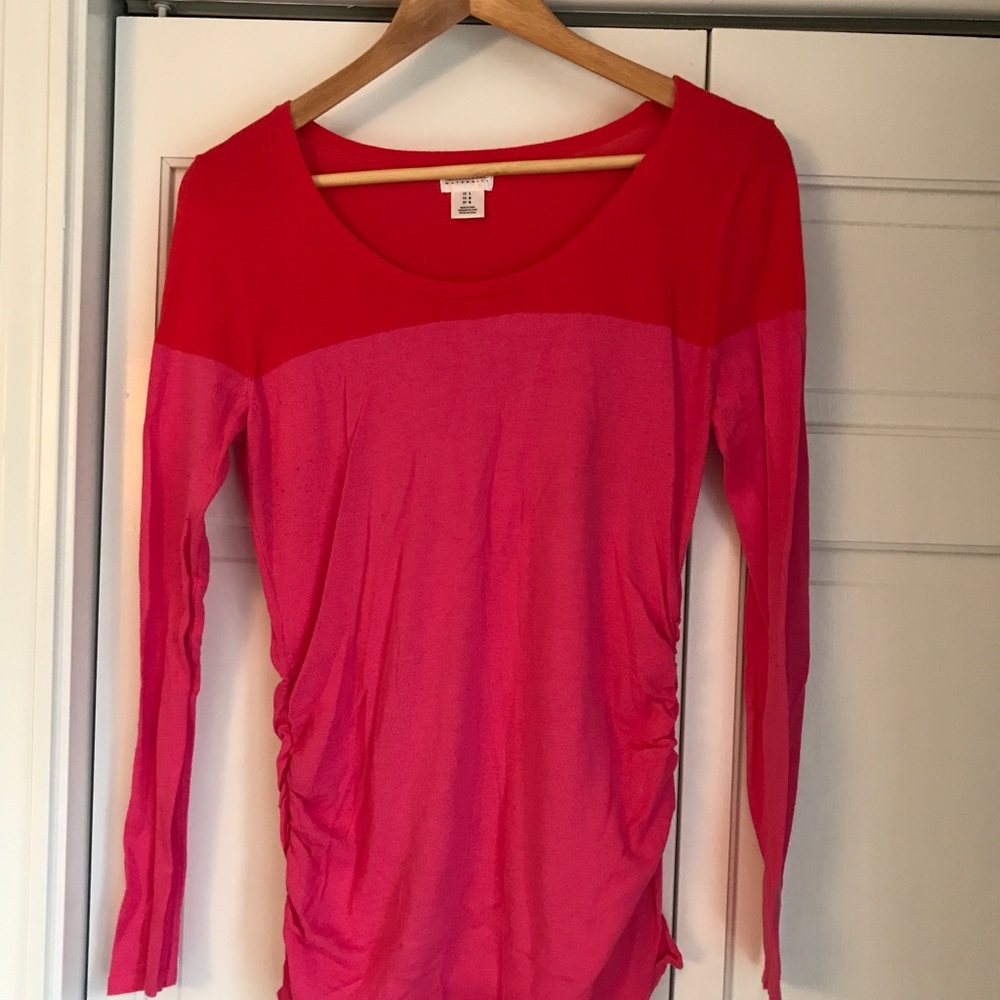 Motherhood Maternity 2-tone fitted top